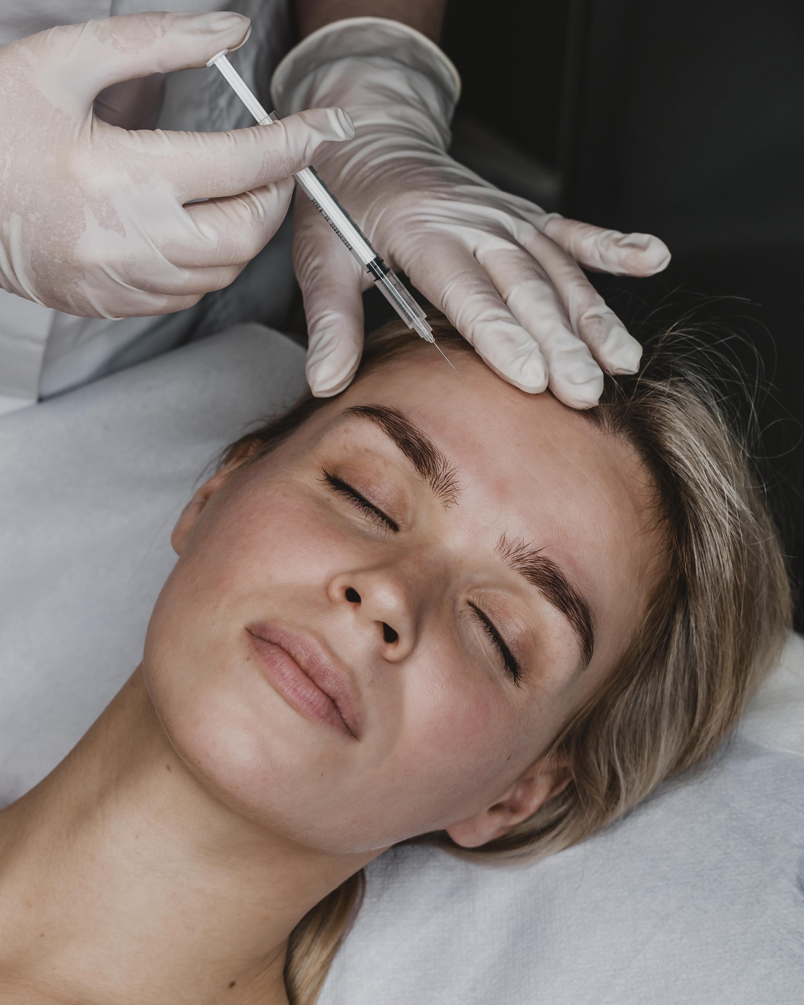Hvad er botox lavet af? En dybdegående forklaring af ingredienserne